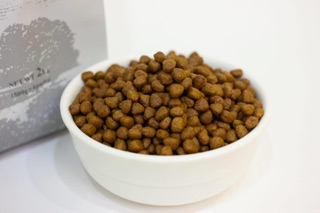 Thức ăn cho mèo con Natural Core C1 400g