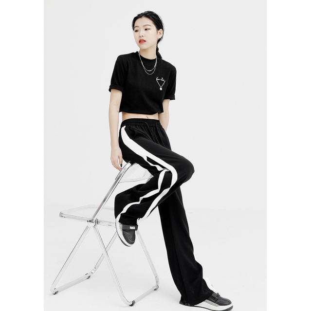 Quần Dài Thể Thao Ống Rộng Kẻ Sọc Màu Đen Phối Màu Thời Trang Hàn Quốc Cho Nữ