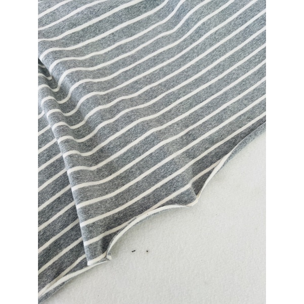 Vải thun tăm nhuyễn màu xám kẻ trắng 4c loại dày