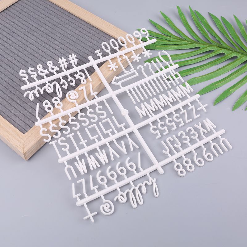 Bộ 4 bảng ký tự chữ cái và số bằng nỉ có thể thay đổi được