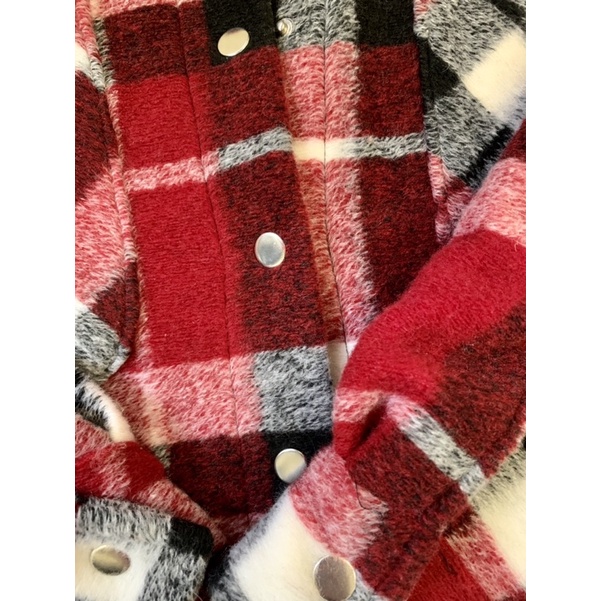 Áo sơ mi dạ caro đỏ oversized Zara TQXK