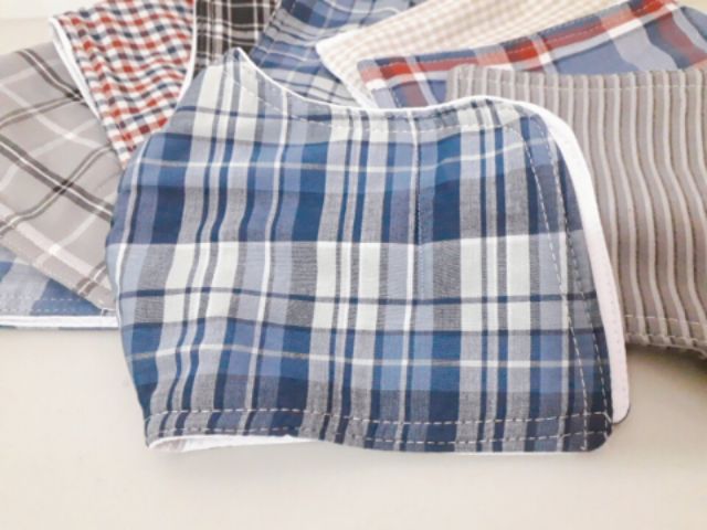 Khẩu trang vải sọc che vành tai | BigBuy360 - bigbuy360.vn