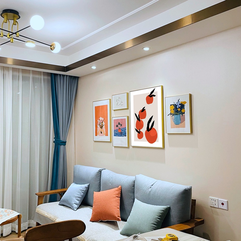 Bức tranh trang trí treo tường tô điểm cho nội thất đẹp mắt