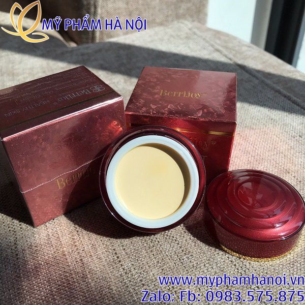 BỘ ĐÔI KEM DƯỠNG TRẮNG DA MỜ NÁM BERRIJOY