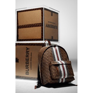 Hàng sẵn. (Ảnh tự chụp) HOT. Túi đeo vai Nam, Nữ hàng giới hạn Burberry mới thời trang giản dị ss19!