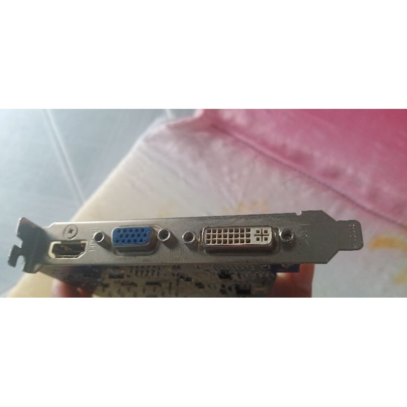 card vga gigabyte N420-2G DDR3