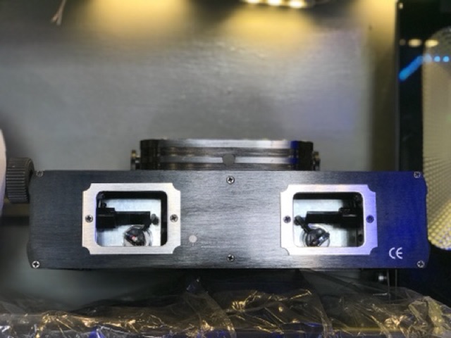 Đèn Laser 2 Cửa 7 Màu Quét Tia