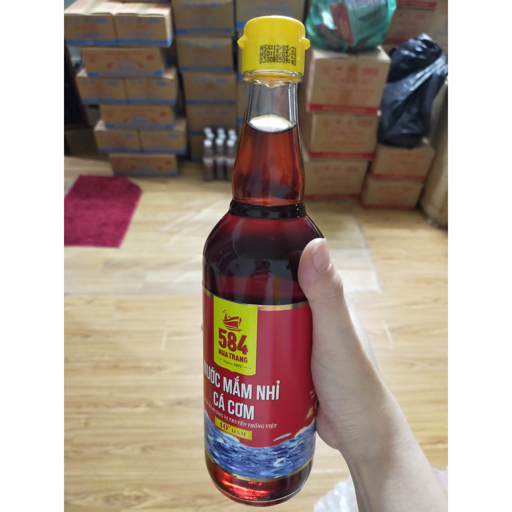 1 chai nước mắm 584 Nha Trang 40 độ đạm chai thủy tinh (chai 510ml) mẫu mã mới