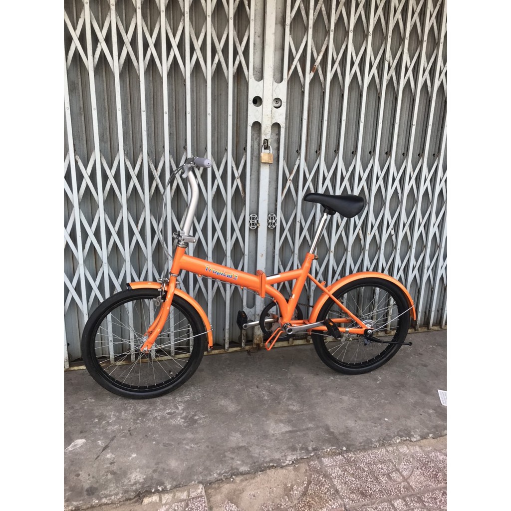 Xe đạp gấp màu cam nổi bật  bánh 20 inch hàng Nhật bãi.