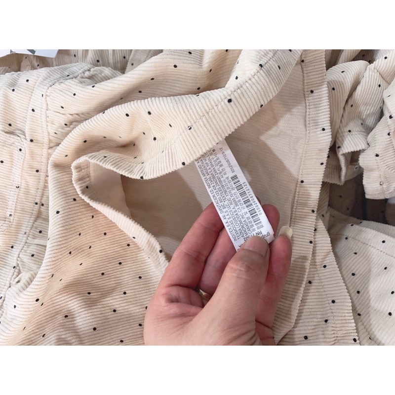 Yếm nhung Zara dư xịn