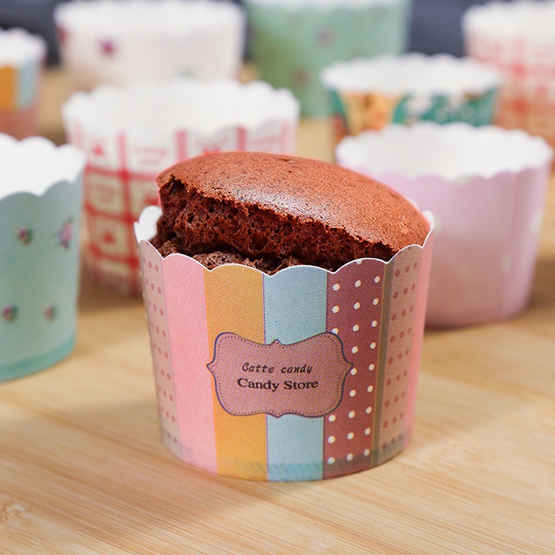 Cup giấy cứng lót nướng bánh cupcake 6cm-7cm (50 cái)