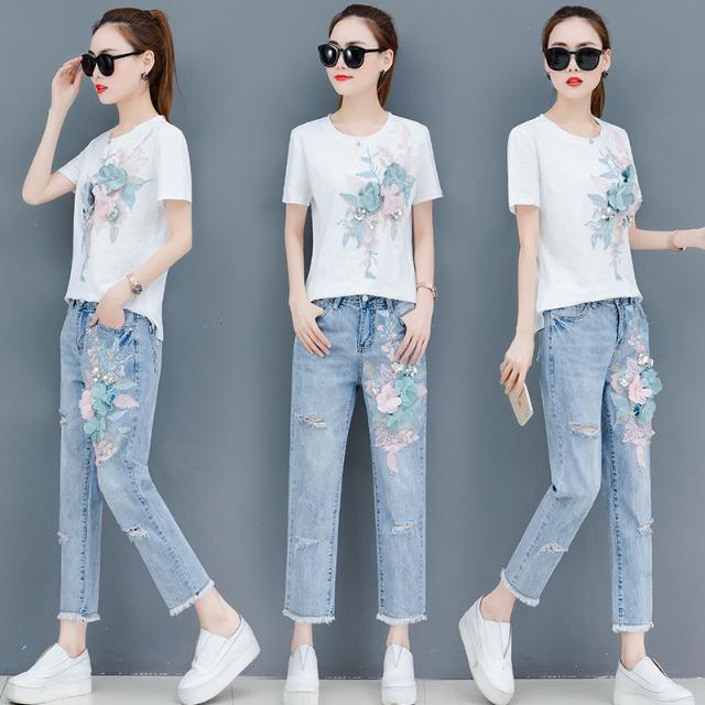 Set Áo Thun Ngắn Tay + Quần Jeans Rách Thời Trang 2022 Cho Nữ