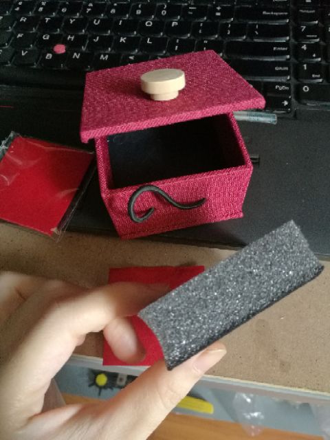 Son giấy cổ trang trong hộp giả gỗ bọc vải sang trọng | BigBuy360 - bigbuy360.vn