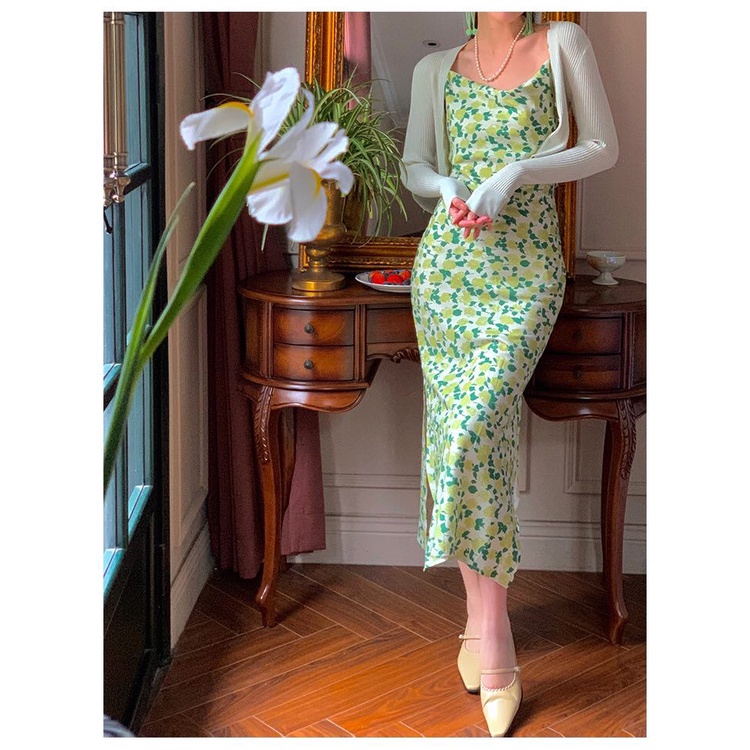 Váy đầm hai dây xẻ tà sexy cổ vuông màu xanh hoa lá cây mùa xuân hotrend 2022