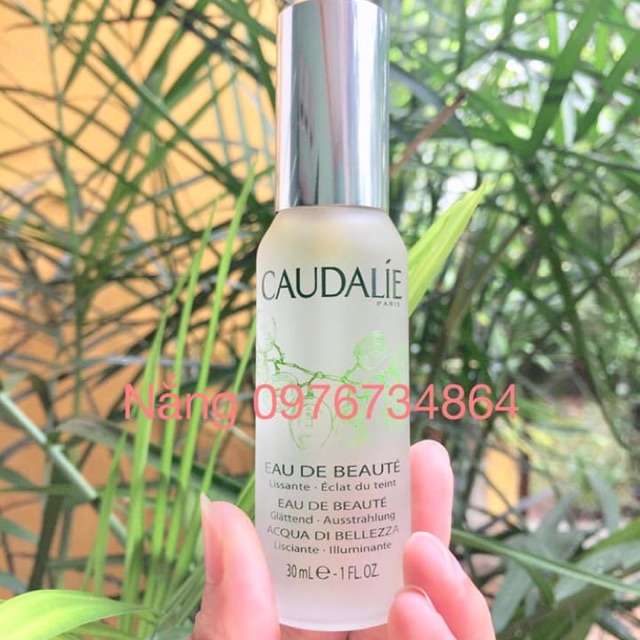 Xịt dưỡng làm đẹp Caudalie