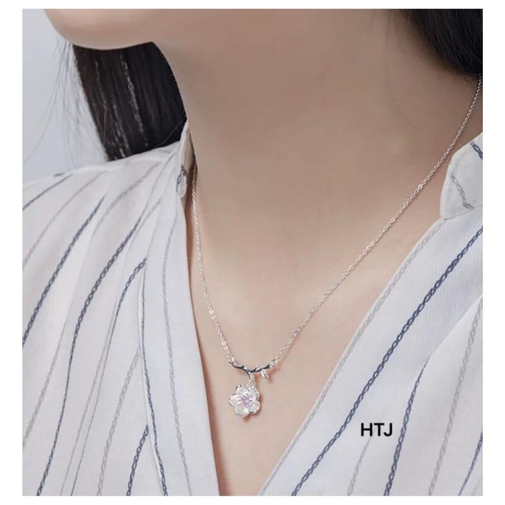 DÂY CHUYỀN BẠC NỮ HOA ANH ĐÀO MẶT ĐÍNH ĐÁ TRẺ TRUNG KÈM QUÀ TẶNG VÒNG CHỈ ĐỎ MAY MẮN | BigBuy360 - bigbuy360.vn