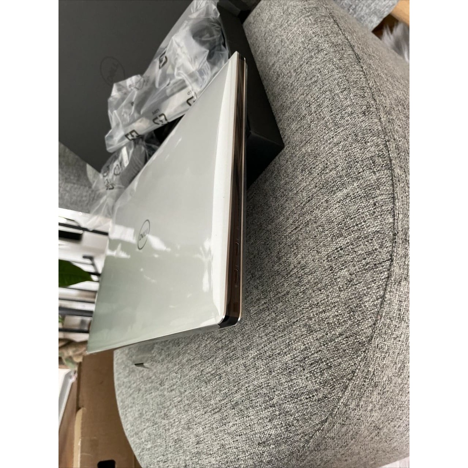 Brand New Dell XPS 13 7390 i7-10710U 512GB SSD 16GB RAM Platinum silver Windows 10 Pro | BigBuy360 - bigbuy360.vn