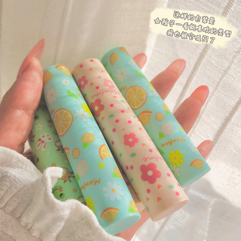 Son môi Maxfine tông nhung lì không khô môi vỏ trang trí họa tiết hoạt hình