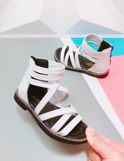 Sandal chiến binh cho các bé gái