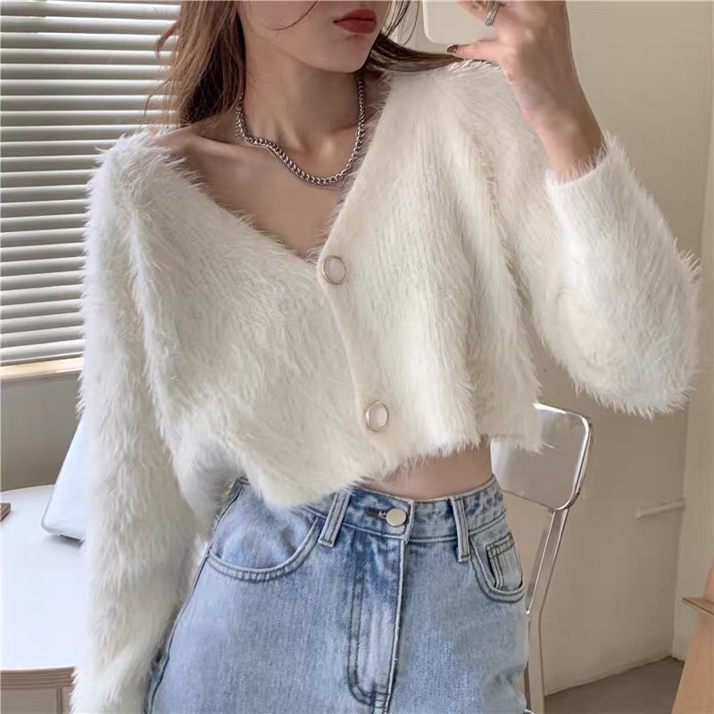 Áo croptop len lông thỏ 2 nút ngọc