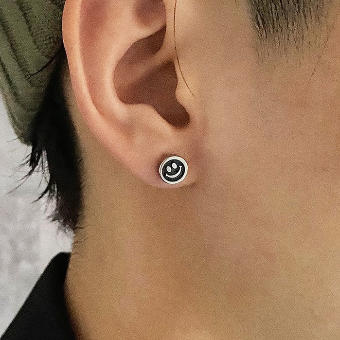 Khuyên Tai Nam Nữ Black Smile Mặt Cười Đen Loki Accessories Nhỏ Tròn - Bông Tai Unisex Titan - Black Smile