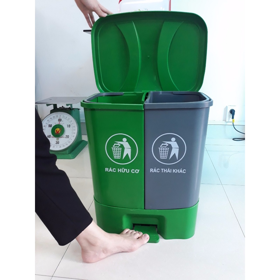 Thùng rác đạp chân 2 ngăn 20 lít