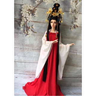 Đồ búp bê cổ trang