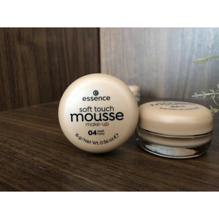 Siêu phẩm phấn tươi Mousse essence make-up matt ivory 04