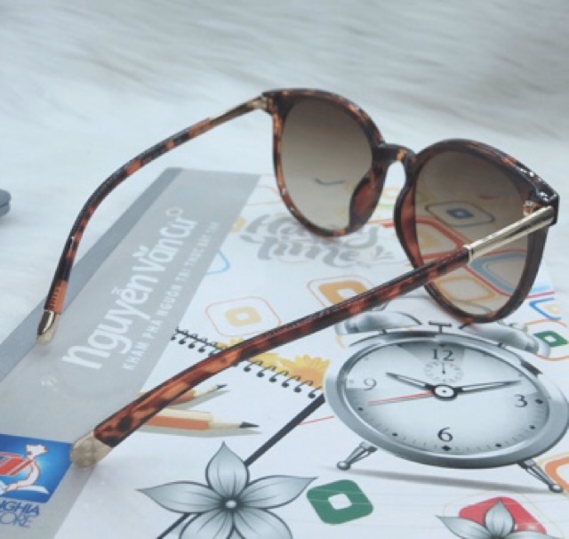 Mắt mèo béo sang chảnh D09 | BigBuy360 - bigbuy360.vn