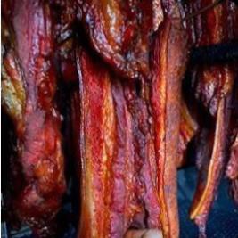 Thịt lợn hun khói, thịt ba chỉ gác bếp đậm đà vị bản sắc vùng cao Tây Bắc