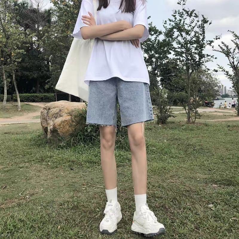 Quần short jeans lưng cao dáng suông