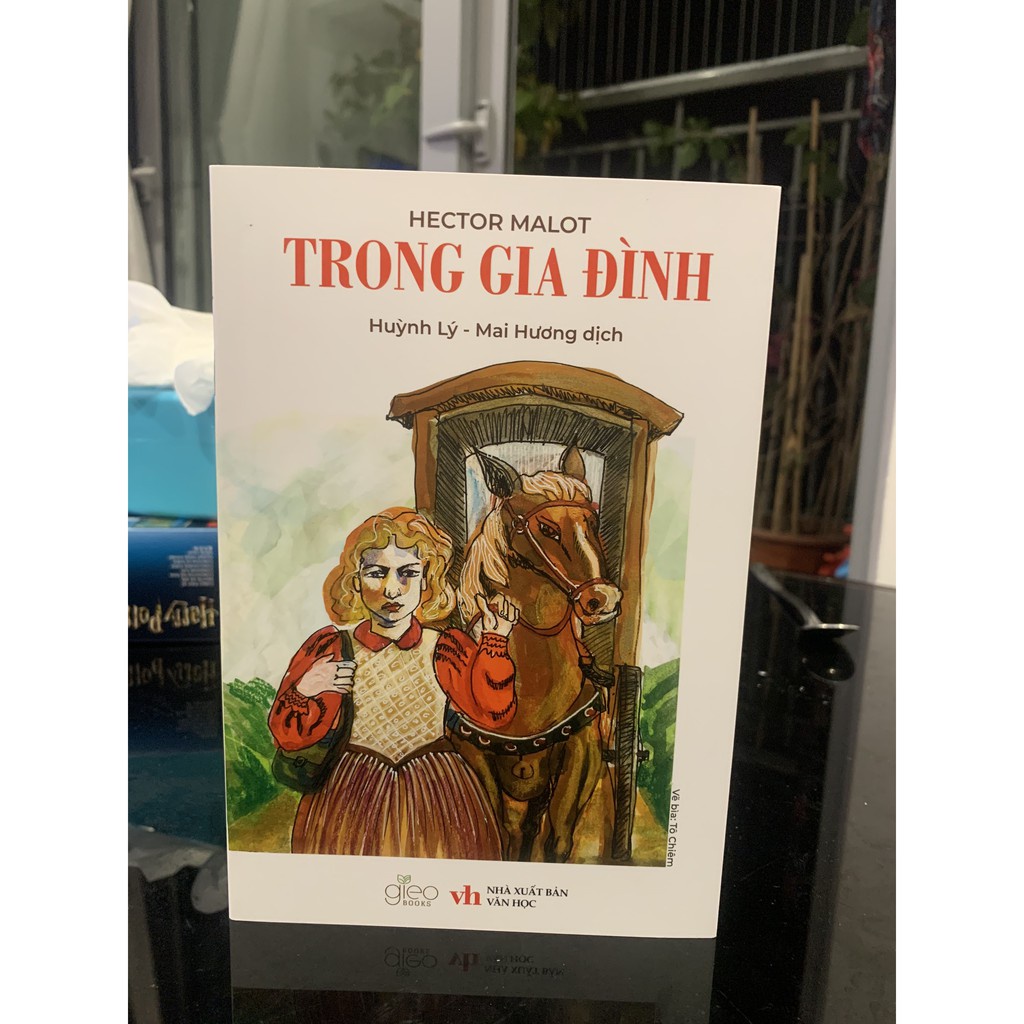 Sách Gieobooks - Trong Gia Đình