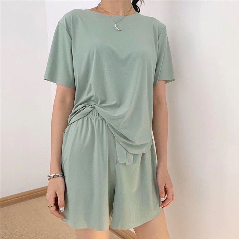Bộ Đồ Ngủ Tay Ngắn Dáng Rộng Vải Lụa Lạnh Mỏng Cỡ Lớn Thời Trang Mùa Hè Cho Nữ