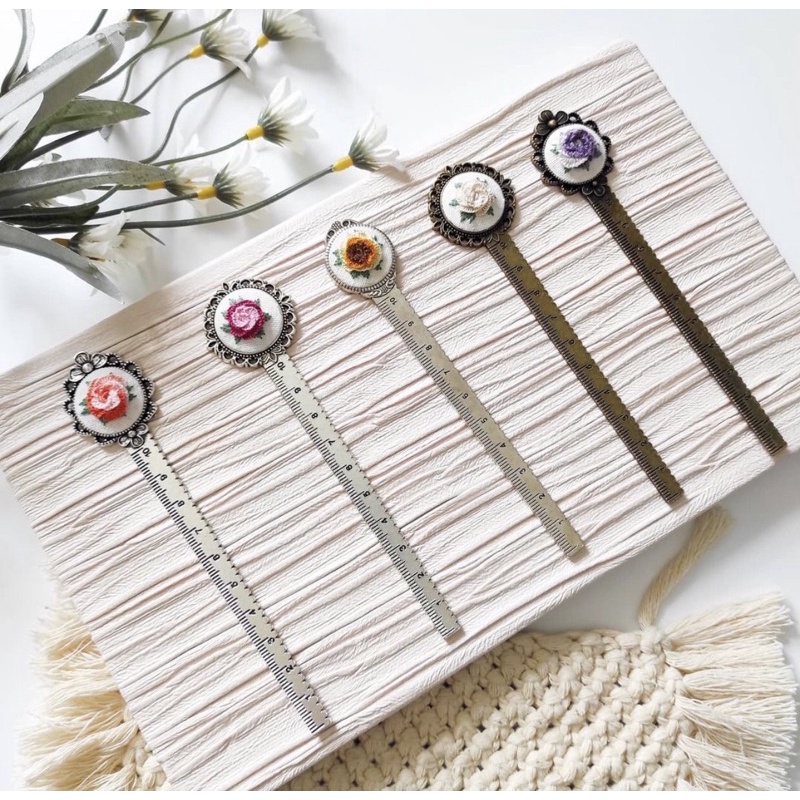 1in2 bookmark + thước kẻ thêu tay