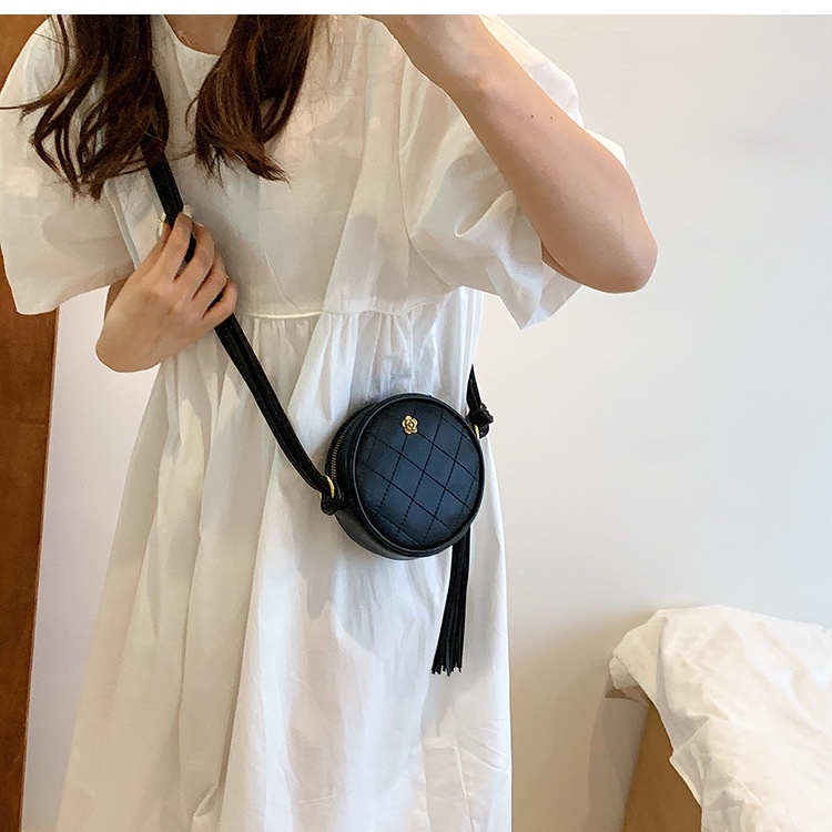 Túi Đeo Vai Hình Tròn Cỡ Nhỏ Phối Tua Rua Thời Trang Cho Nữ