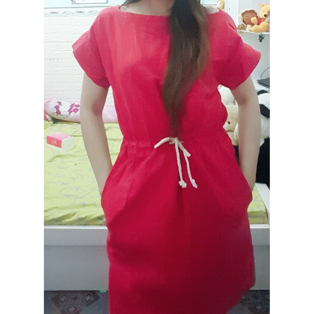Thanh lý đầm đỏ đẹp dưới 50kg