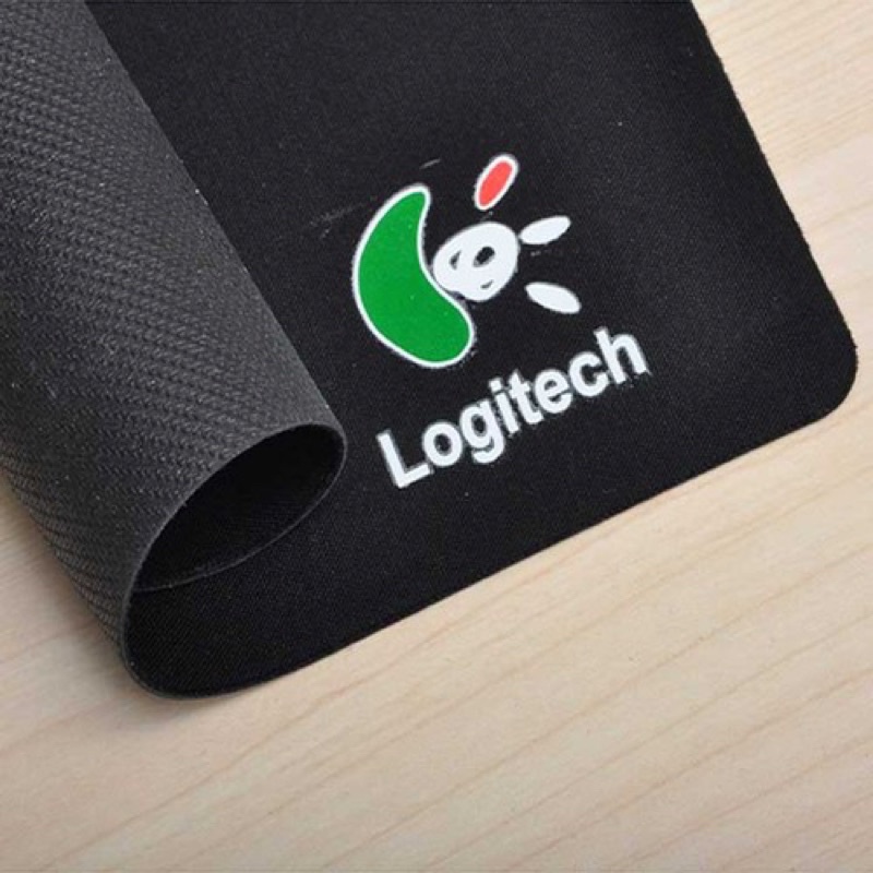 Miếng lót chuột Đen trơn 20x24cm