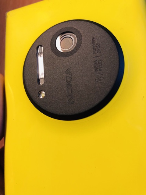 Nokia lumia 1020 BNIB