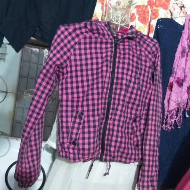Áo khoác gió bum