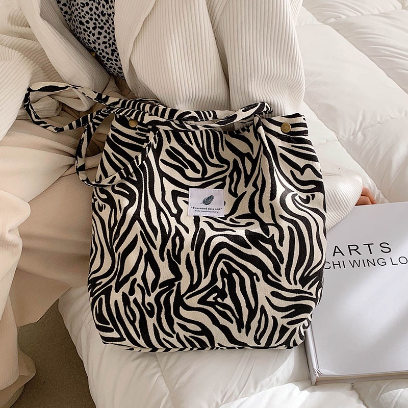 Túi tote vải nhung gân mịn da báo beo bò sữa ngựa vằn hoa nhí ulzzang