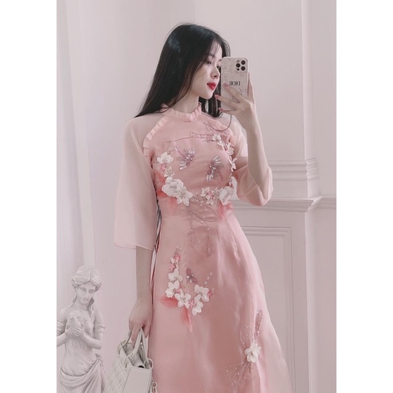 Áo dài thiết kế tơ mềm kết hạt thủ công tỉ mỉ