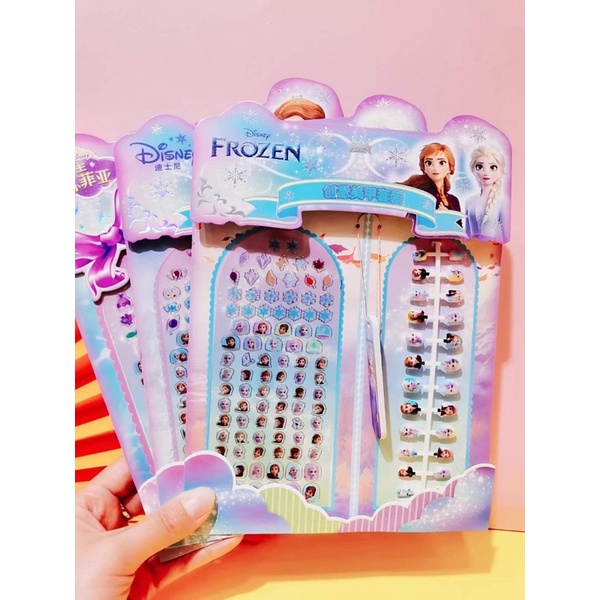 Set 24 Móng Tay Giả In Hình Công Chúa kèm sticker  dán móng tay cho bé