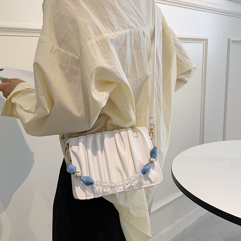 Túi đeo chéo IELGY thiết kế hình dạng đám mây đính chuỗi dây hạt thời trang