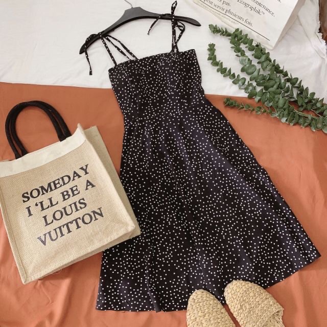 Đầm váy 2 dây dáng xoè  Đen Trắng Chấm bi Chất liệu voan