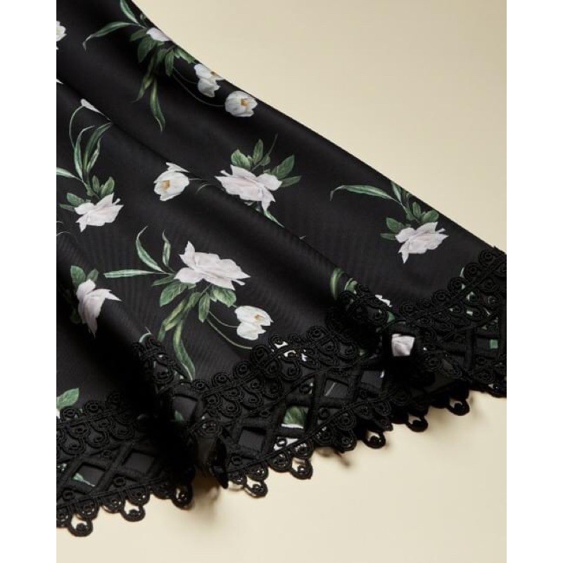 Đầm T-E_d Baker dáng xoè