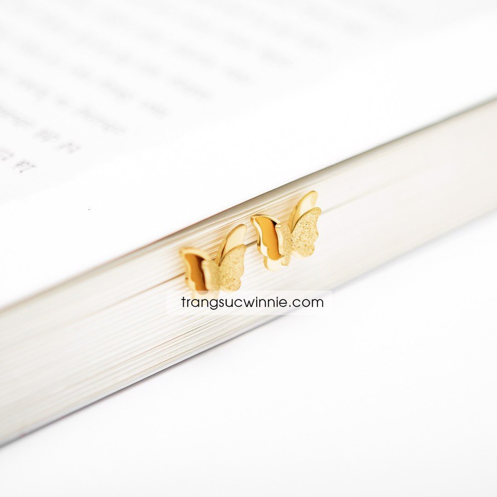 Hoa tai nữ titan bướm matte vàng gold