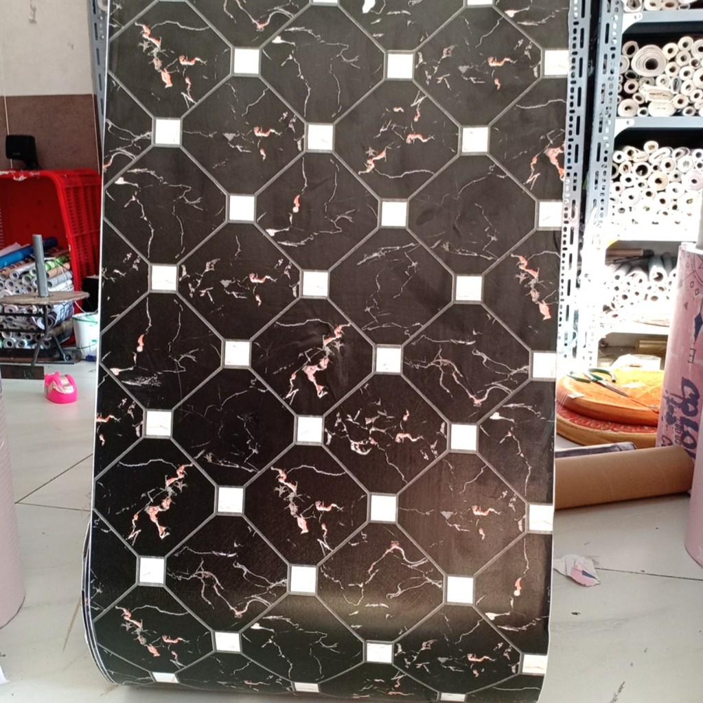 Decal giấy dán tường đá đen kẻ chéo khổ 45cm keo sẵn