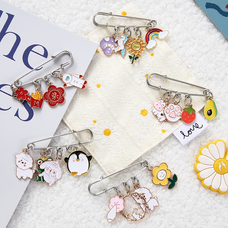 Trâm Cài Áo Kim Loại Hoạt Hình Độc Đáo