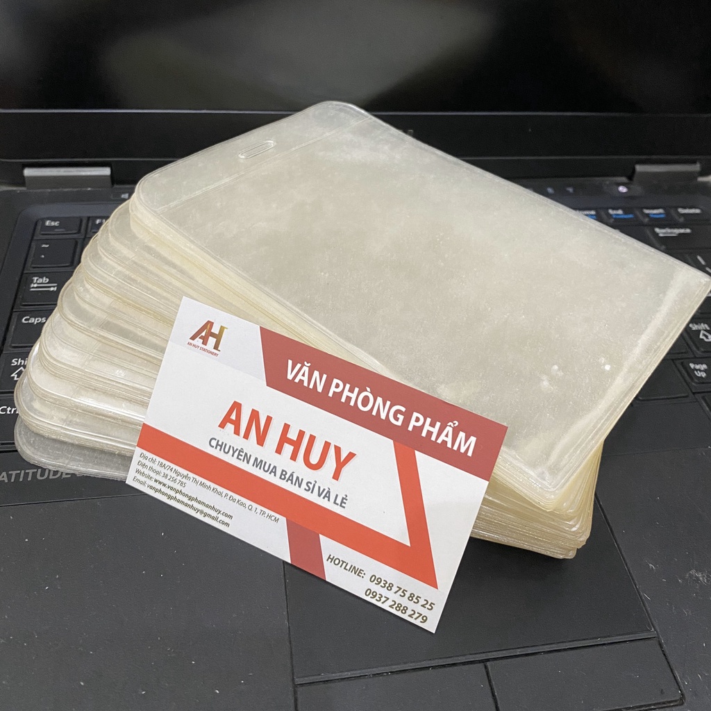 Bảng tên nhựa dẻo kích thước siêu to 10,5 x 16cm - Bảng tên hội nghị kích thước to
