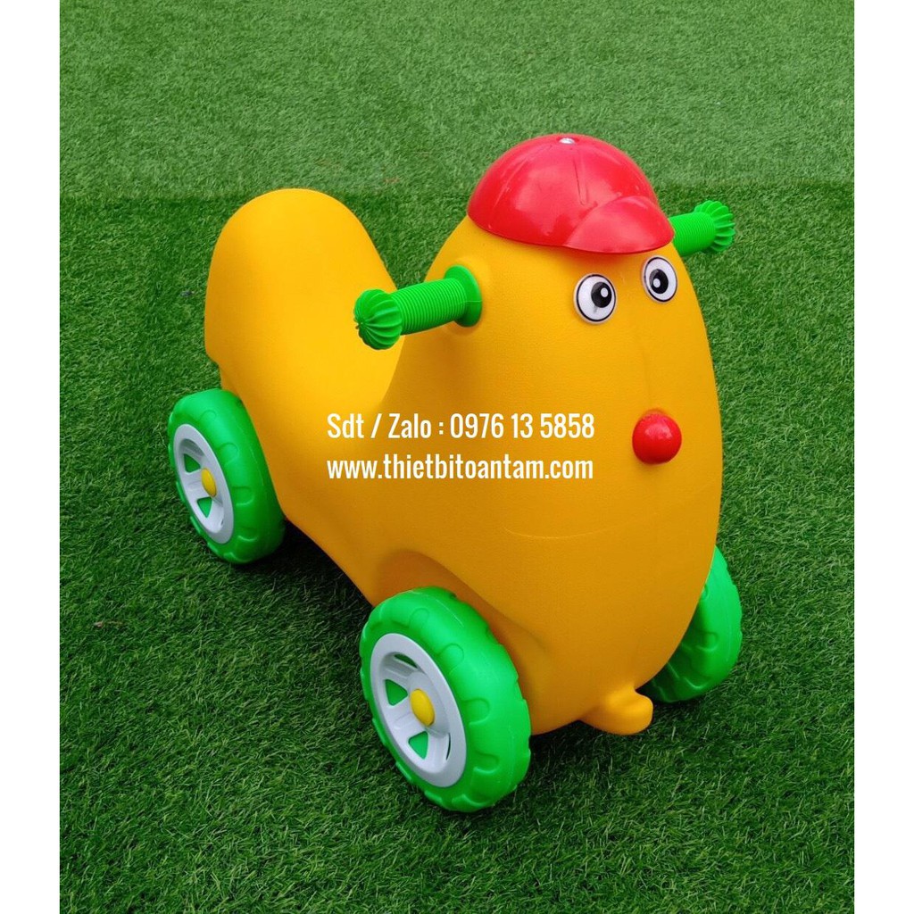 Đồ chơi xe chòi chân giá rẻ hình con sâu bằng nhựa nhập khẩu